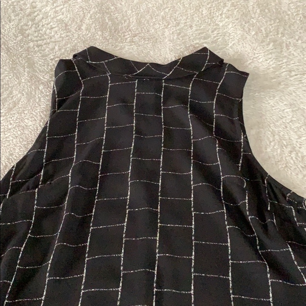 DRESS COVERUP - Picture 2 of 5